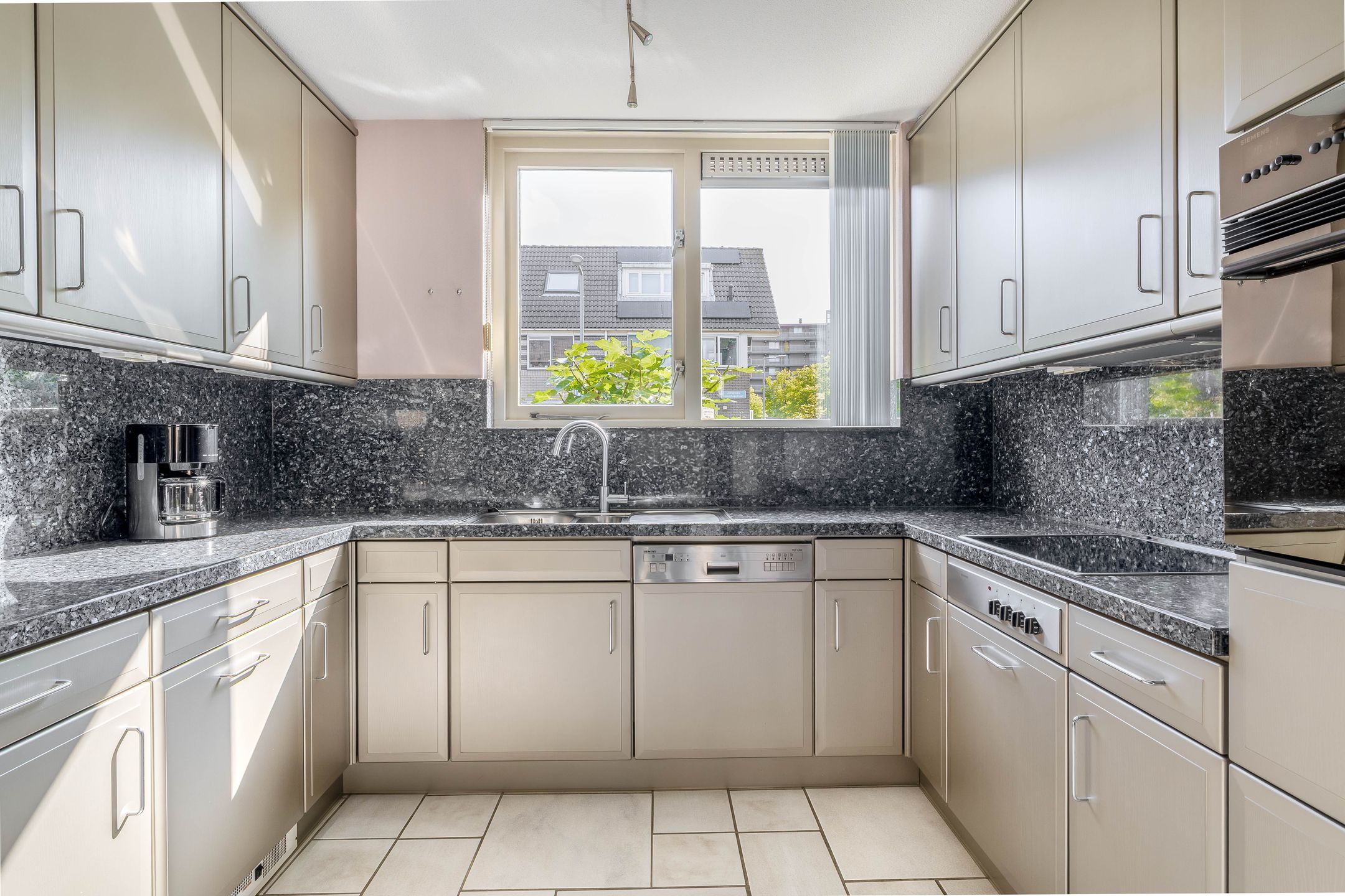 Foto 15 van Clazina Kouwenbergzoom 177