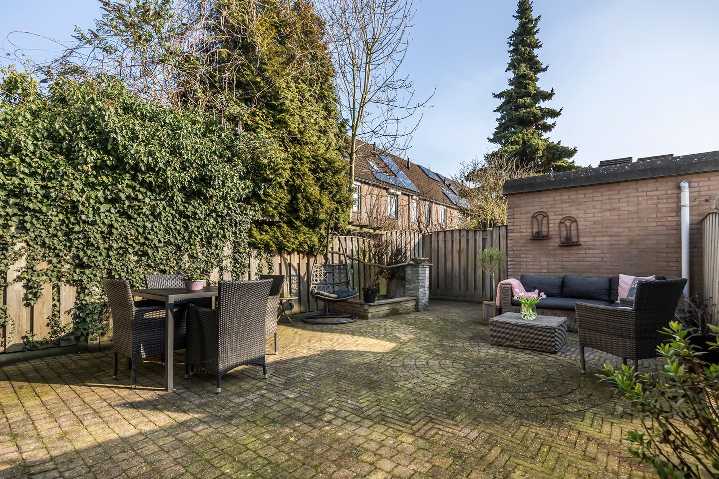 Photo 10 of Hendrika van Tussenbroekstraat 8