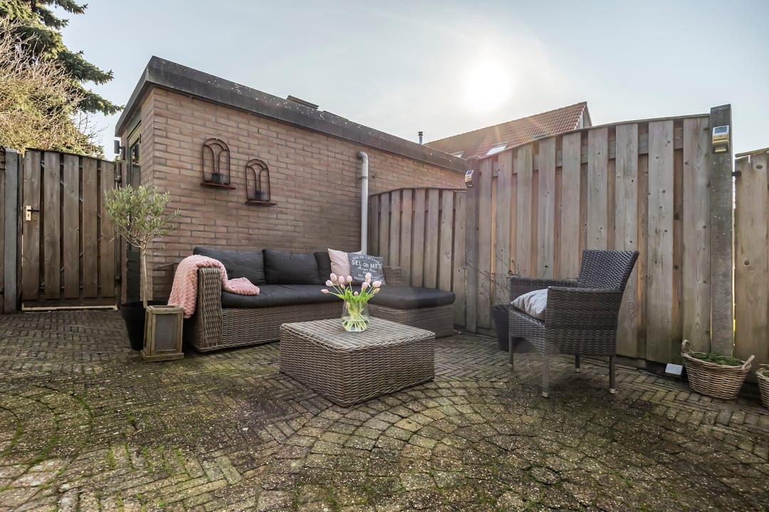 Photo 11 of Hendrika van Tussenbroekstraat 8