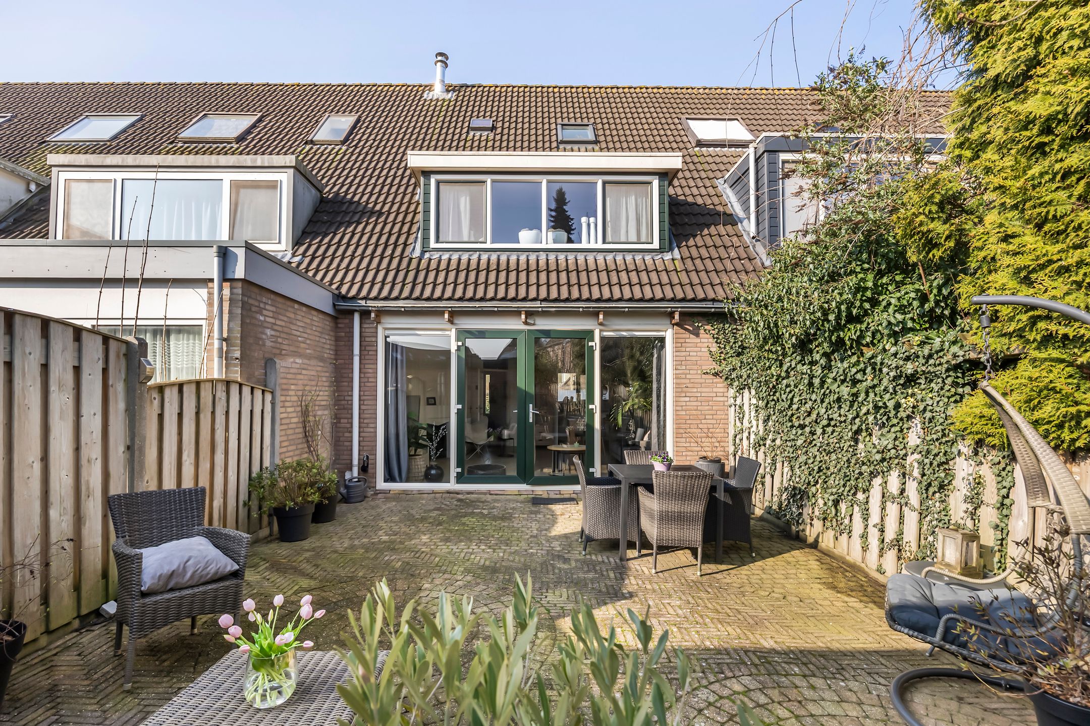 Photo 12 of Hendrika van Tussenbroekstraat 8