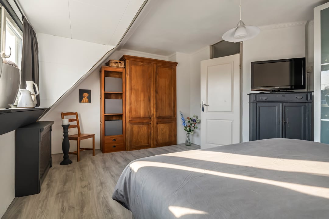 Photo 16 of Hendrika van Tussenbroekstraat 8