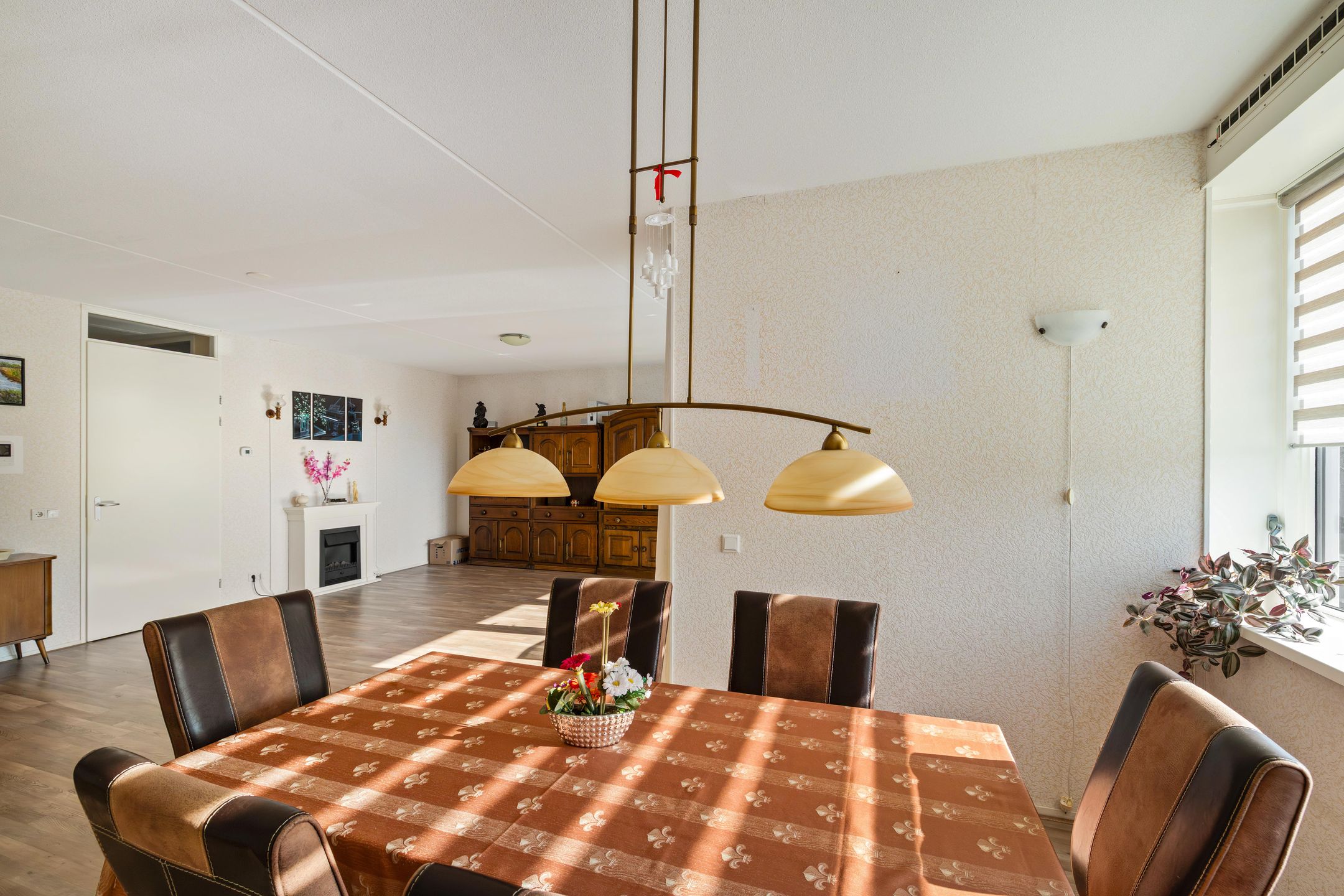 Spacious Apartment with Private Parking and Balcony in Groningen — 12