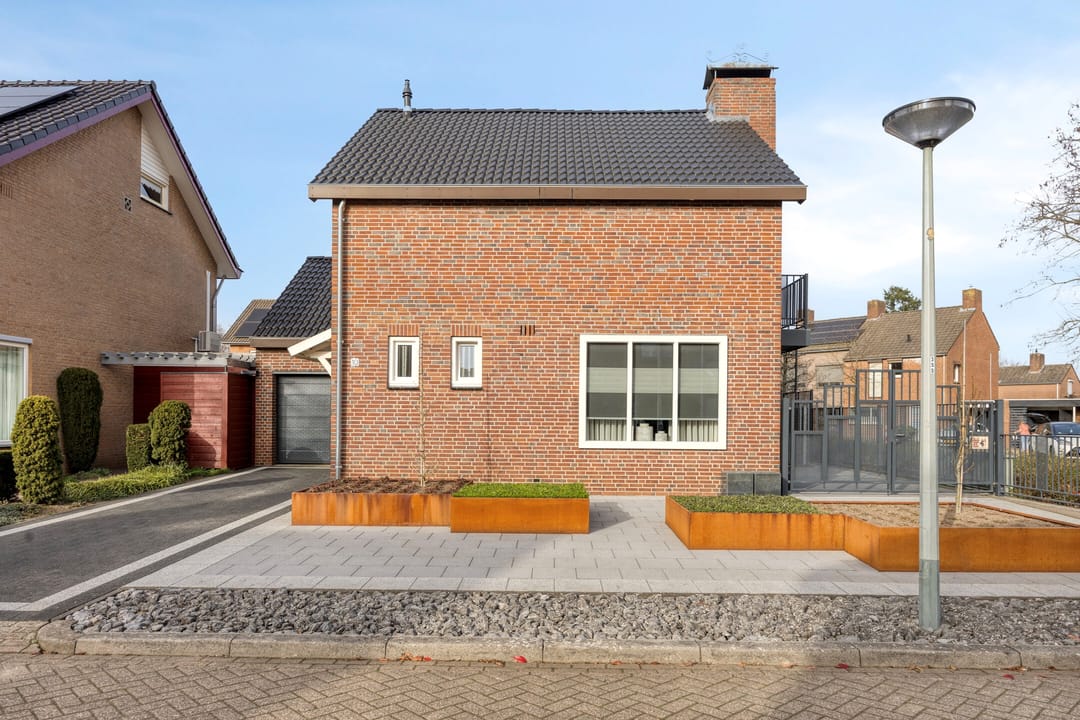 Photo 2 of Eikenlaan 10