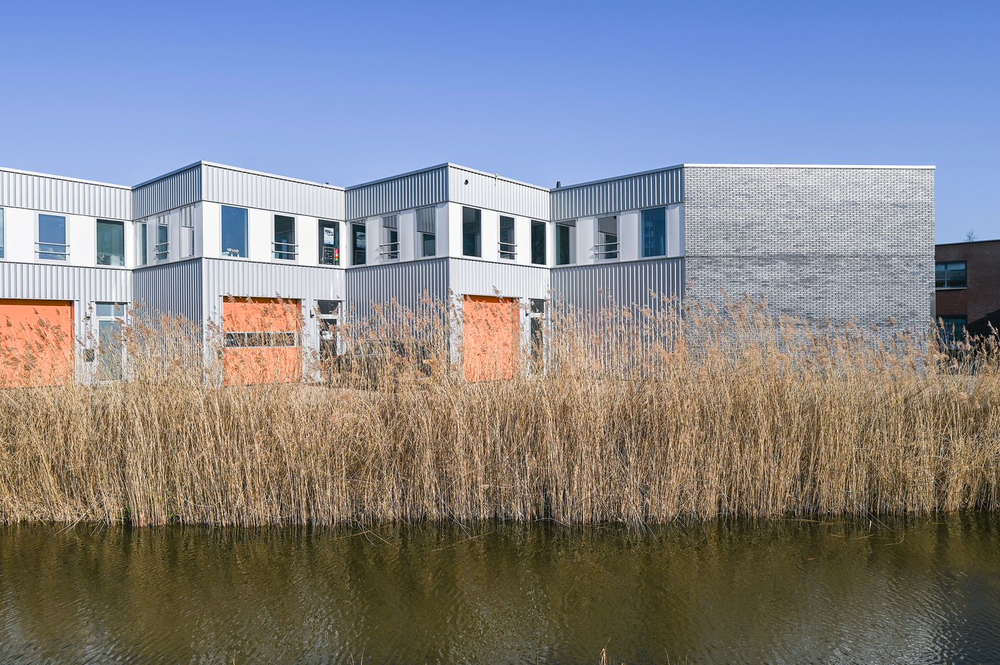 Bekijk foto 5 van Vrouw Avenweg 704