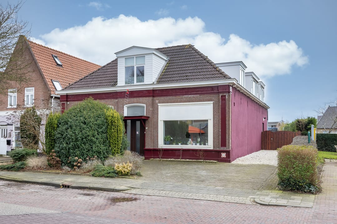 Photo 1 of Oosteinde 10