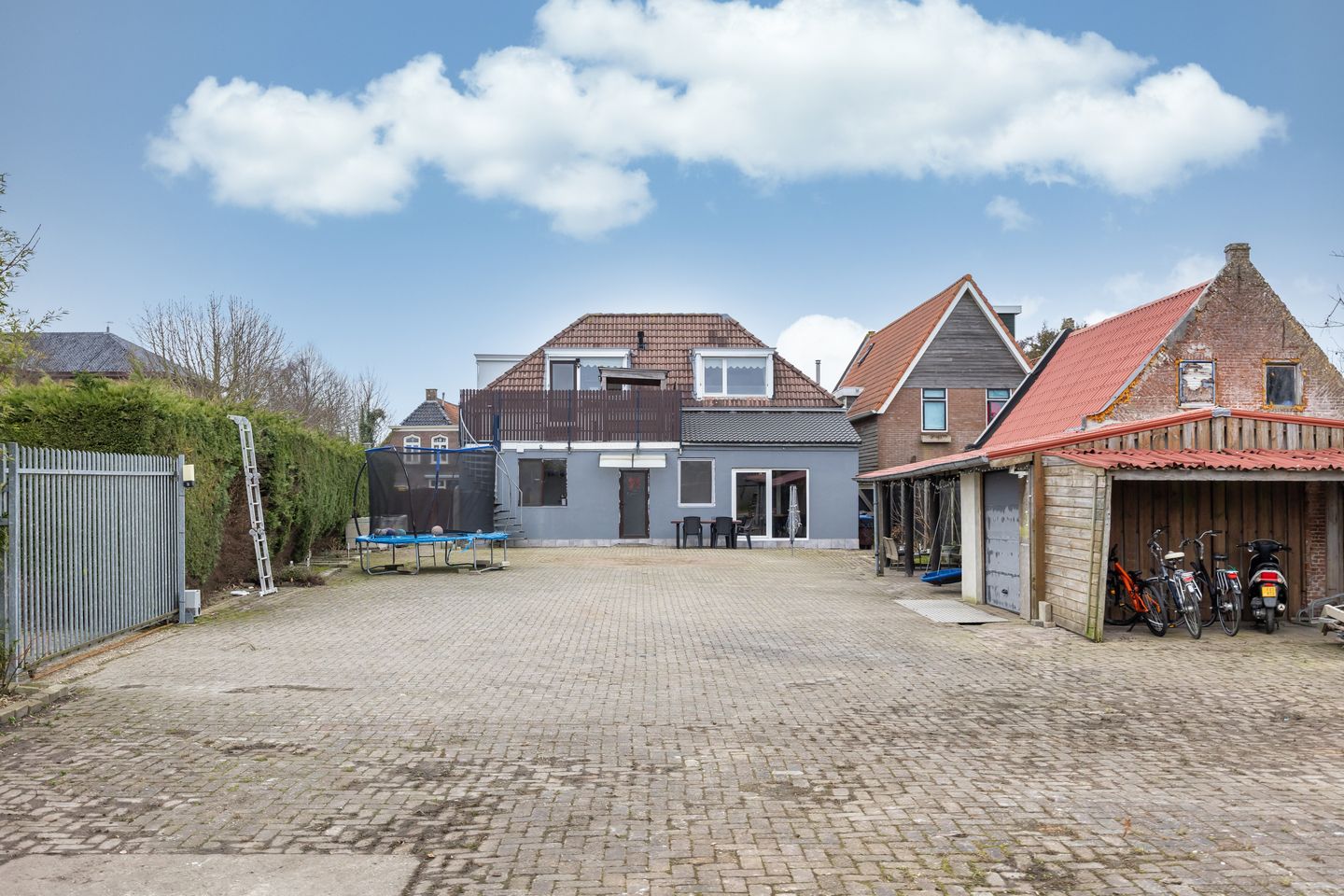 Photo 14 of Oosteinde 10
