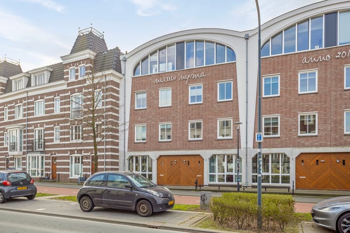 Laan van Oost-Indië 327 main image