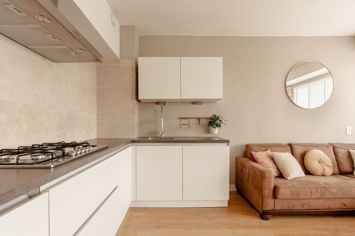 Photo 4 of Europaplein 108