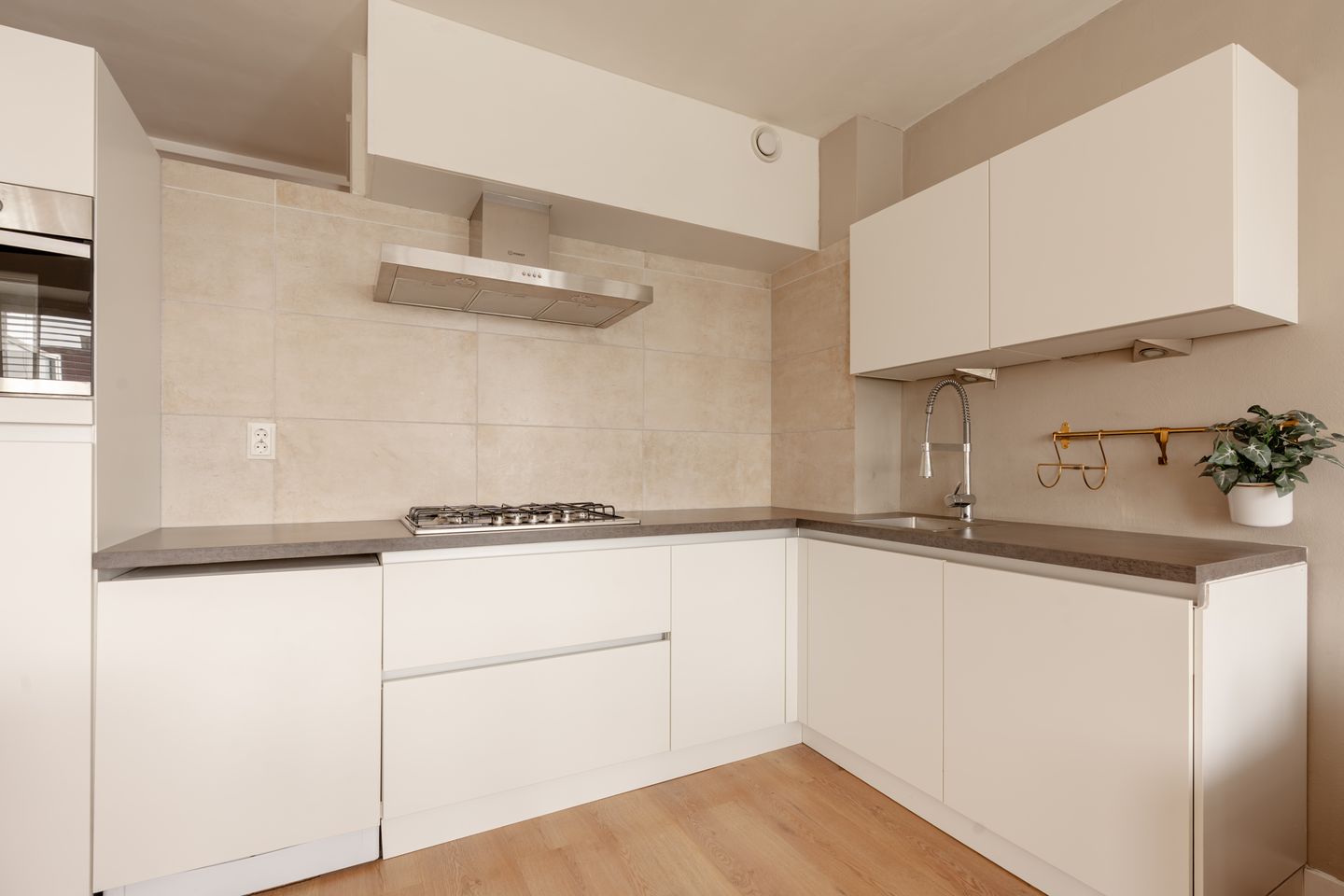 Photo 5 of Europaplein 108