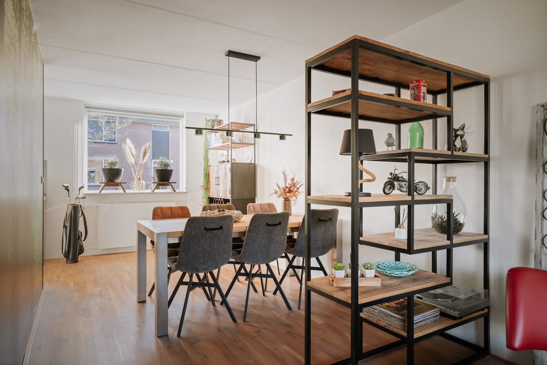 Photo 8 of Ravelstraat 2