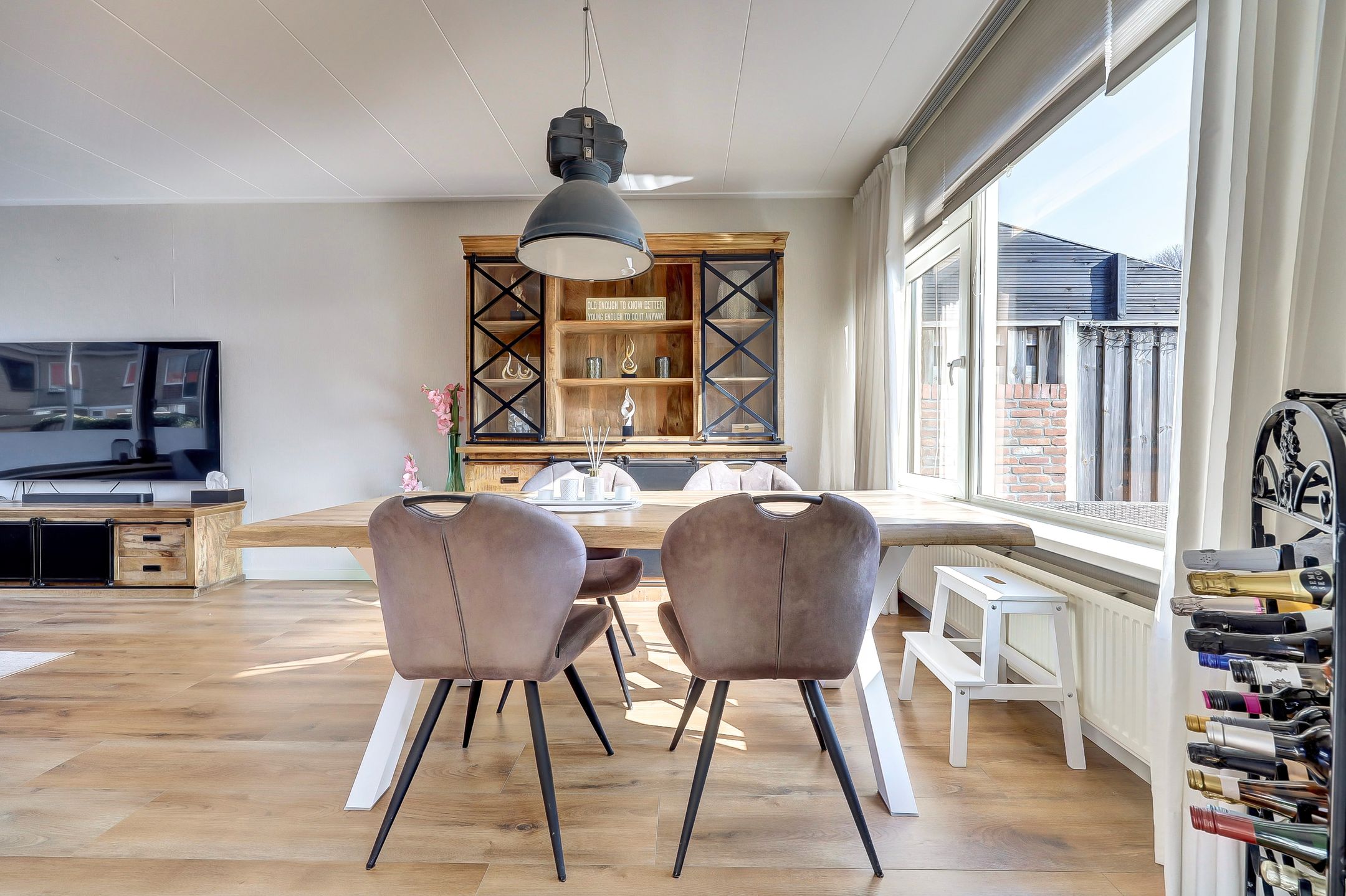 Photo 9 of Alexander Verhuellstraat 47