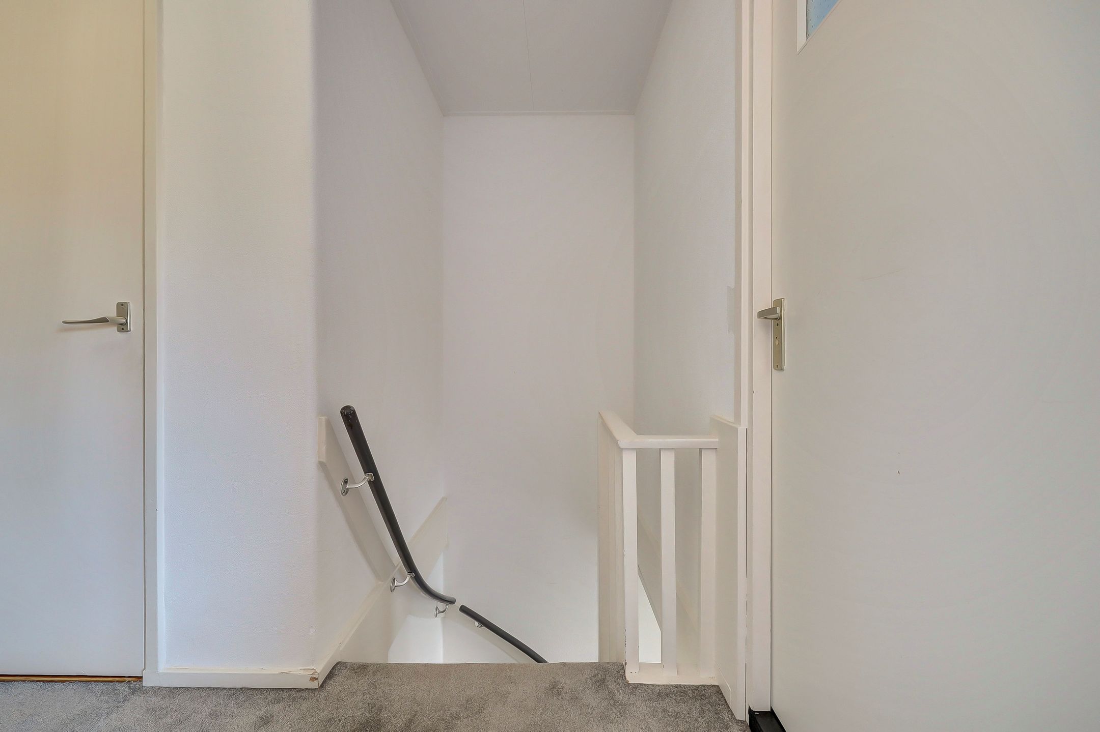 Photo 21 of Alexander Verhuellstraat 47