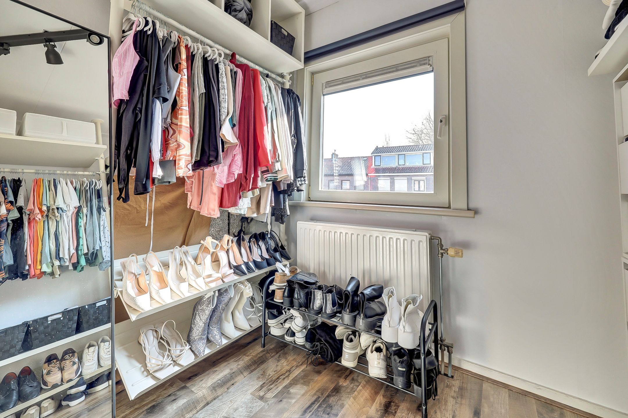 Photo 27 of Alexander Verhuellstraat 47
