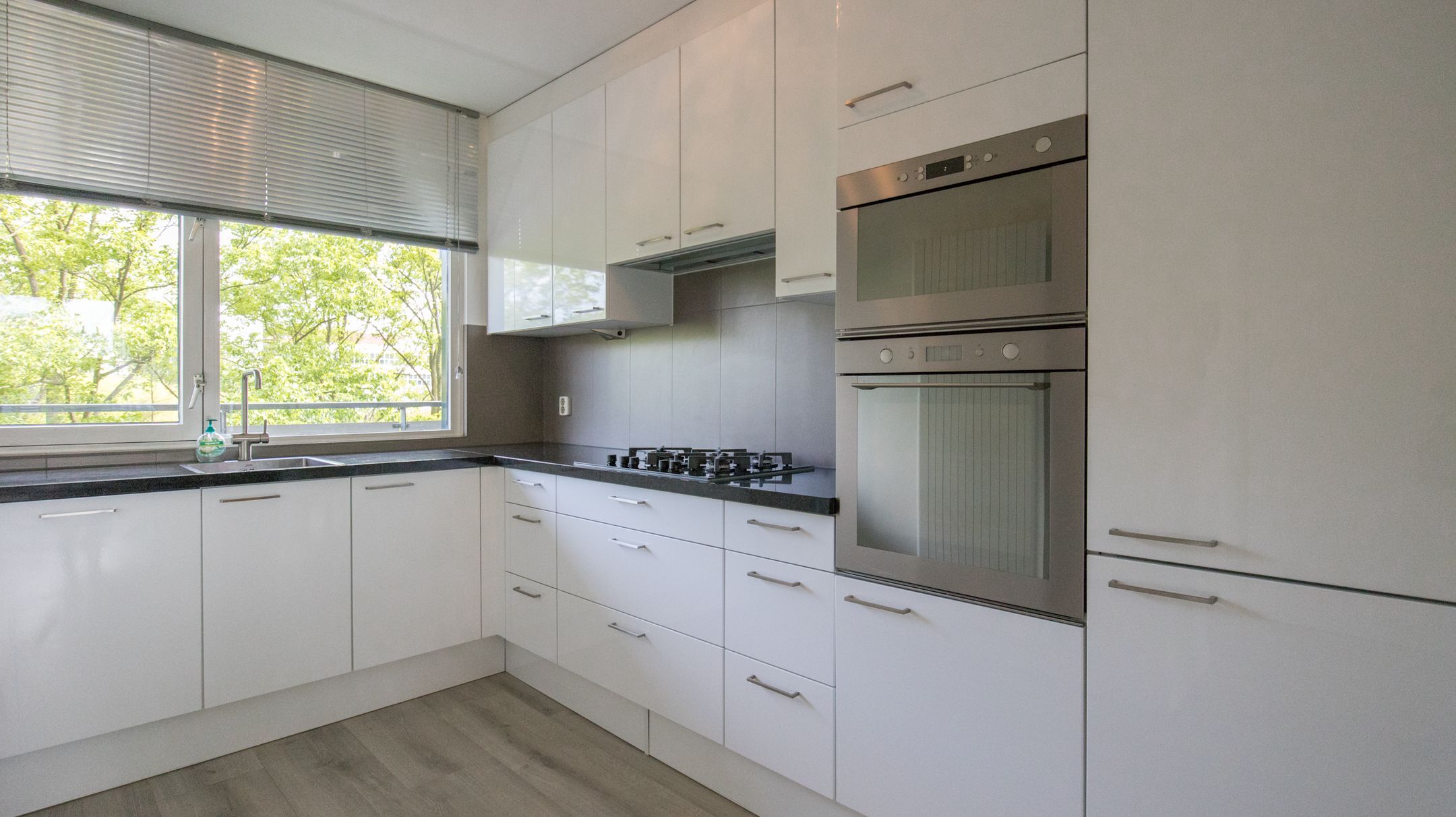 Foto 12 van Jan Luykenlaan 76