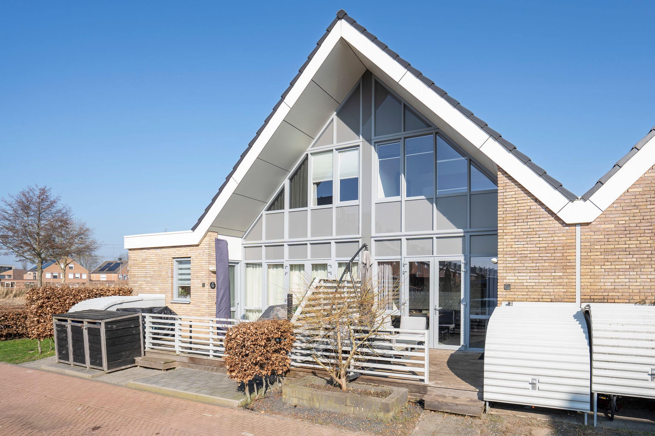 Buying a house in The Netherlands., Van Damstraat 18