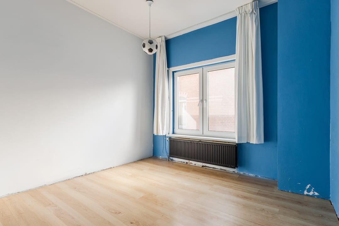 Spacious character home with renovation potential from 1939 — 31