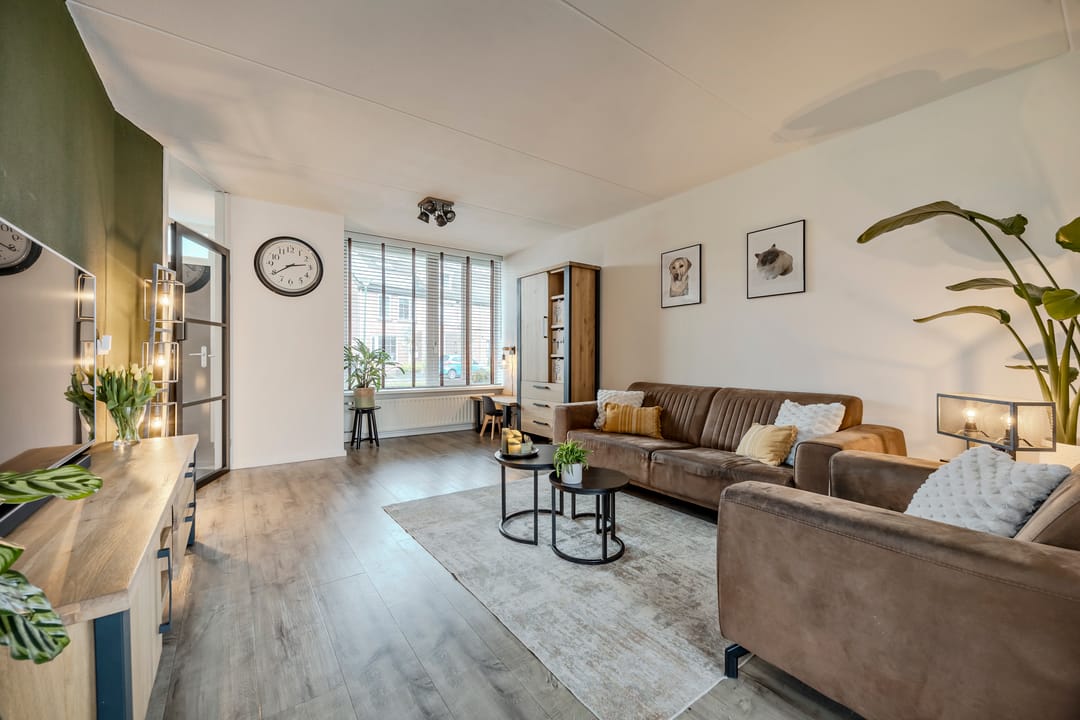 Photo 11 of Bongelakker 55-A