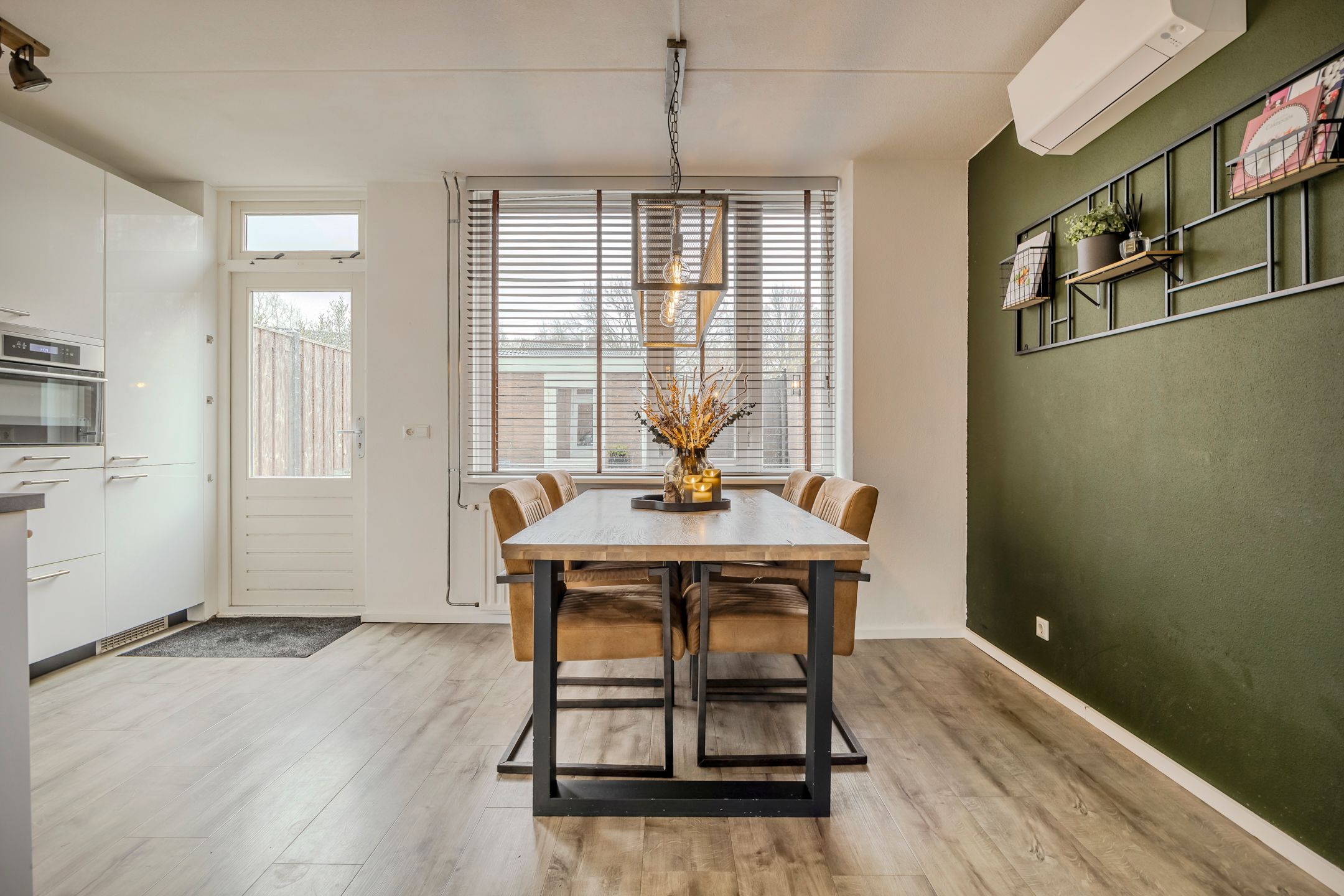 Photo 12 of Bongelakker 55-A