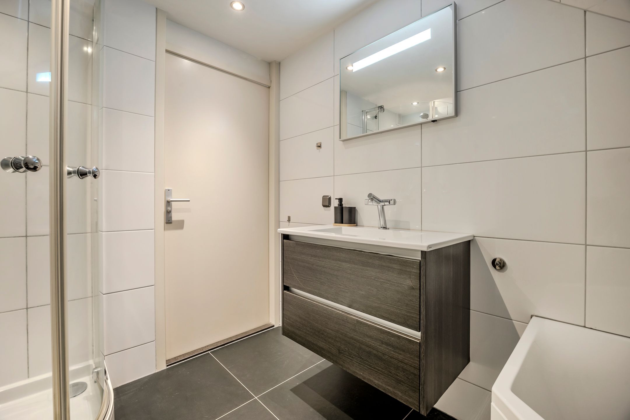 Photo 33 of Bongelakker 55-A