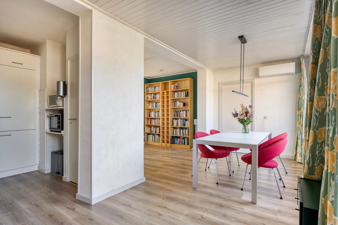 Photo 13 of Thorbeckestraat 64