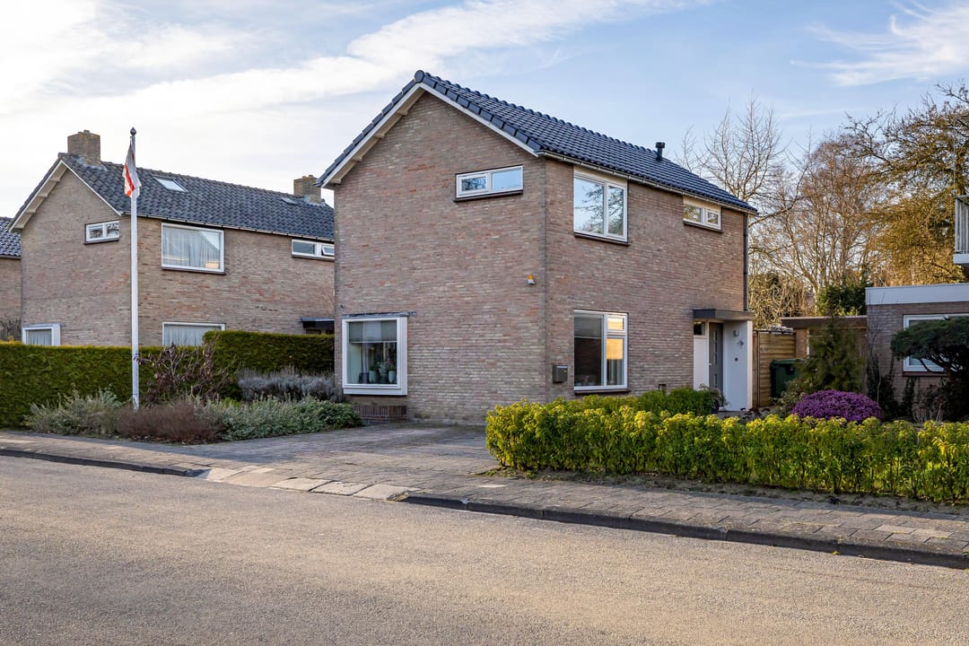 Foto 2 van Burg. Tonckensweg 7