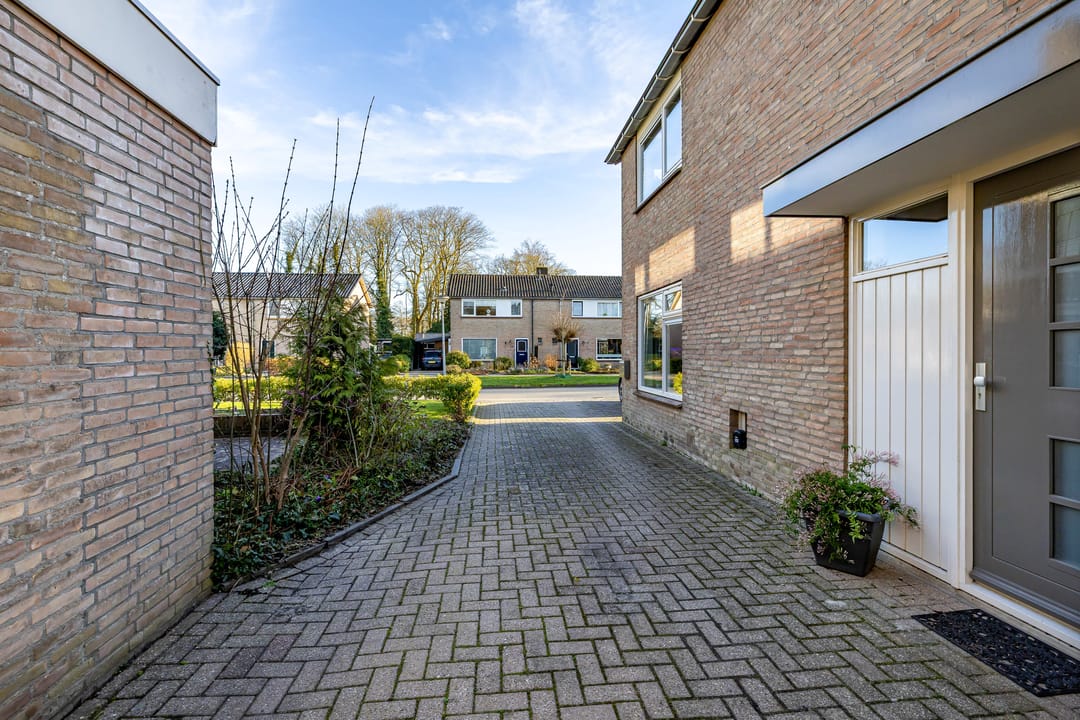 Foto 8 van Burg. Tonckensweg 7