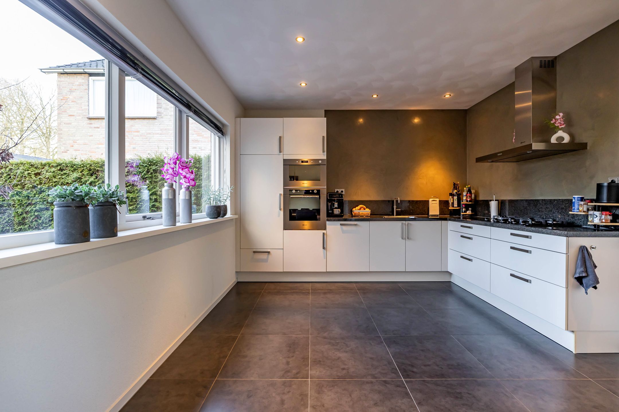 Foto 21 van Burg. Tonckensweg 7