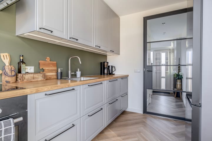 Photo 4 of Anna van Burenstraat 13