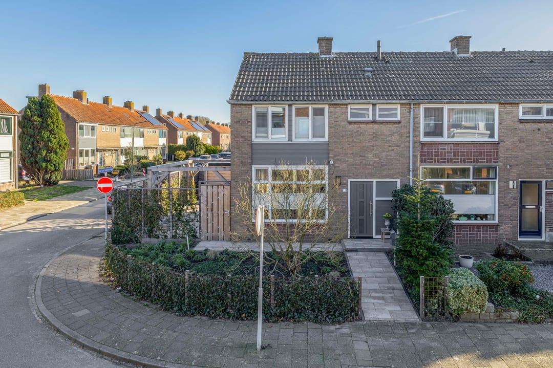 Foto 38 van Anna van Burenstraat 13