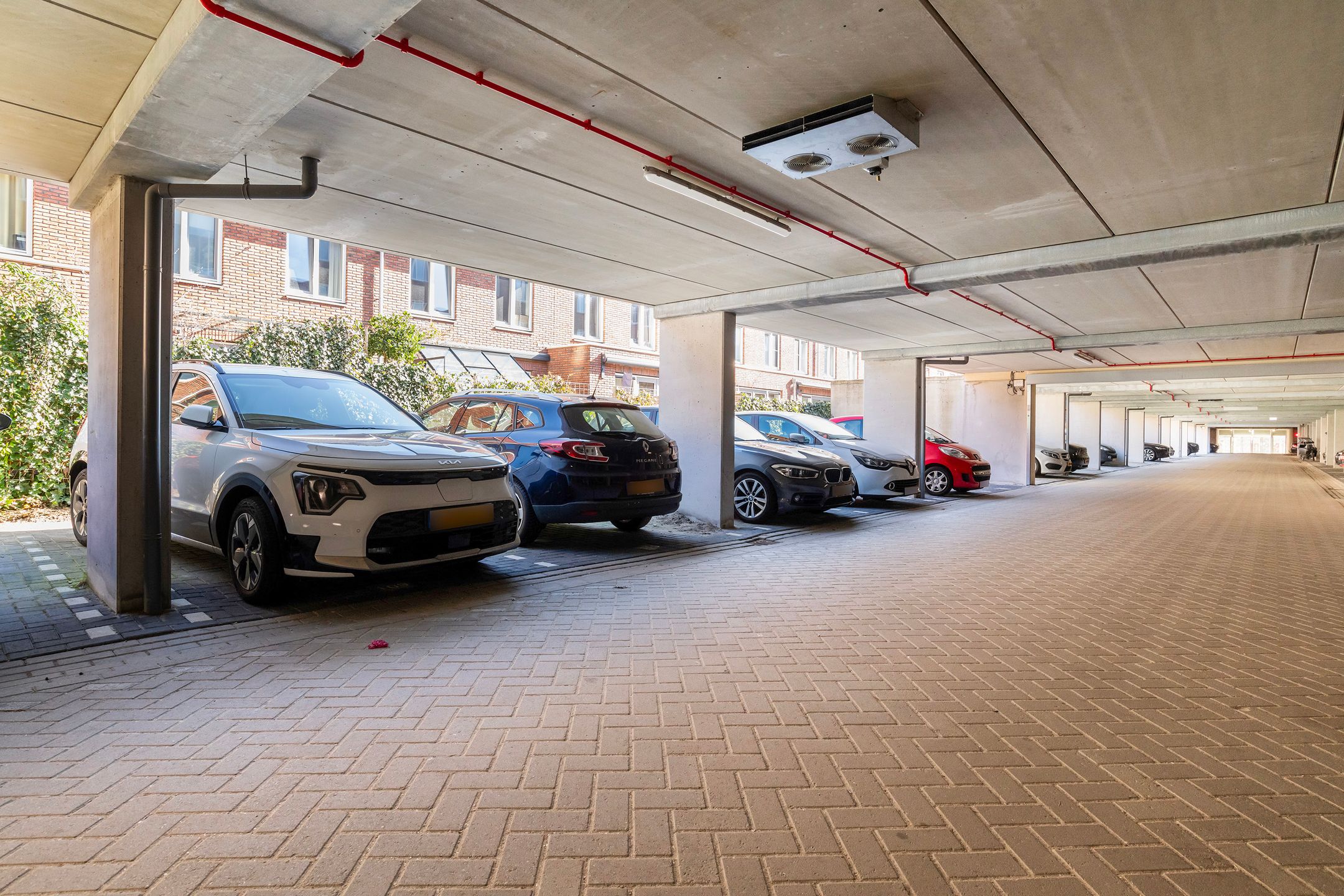 Photo 27 of Oranjeboomstraat 4-Q