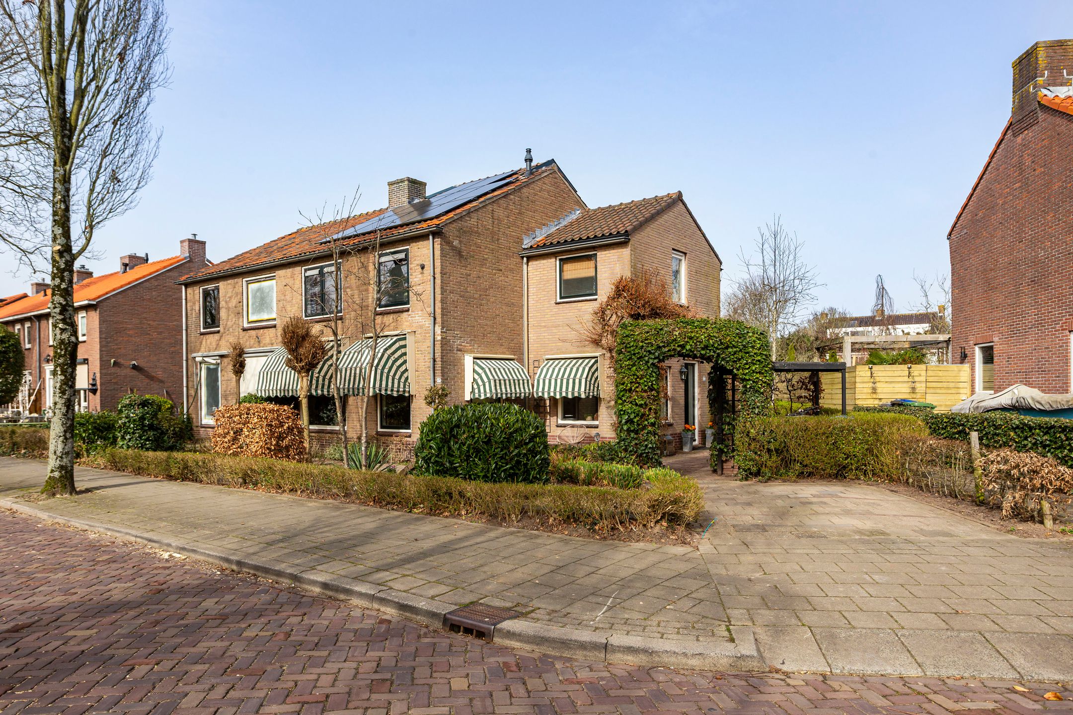 Buying a house in The Netherlands., Zonstraat 17
