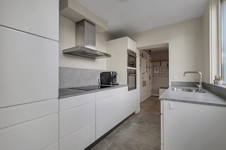 Foto 4 van Hobbemaplantsoen 6