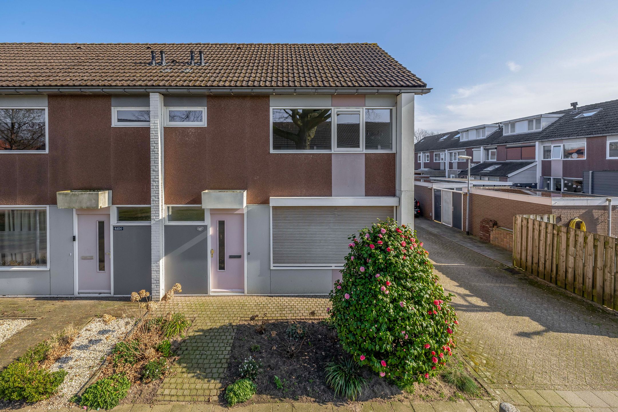 Buying a house in The Netherlands., Heilige Stoel 4602