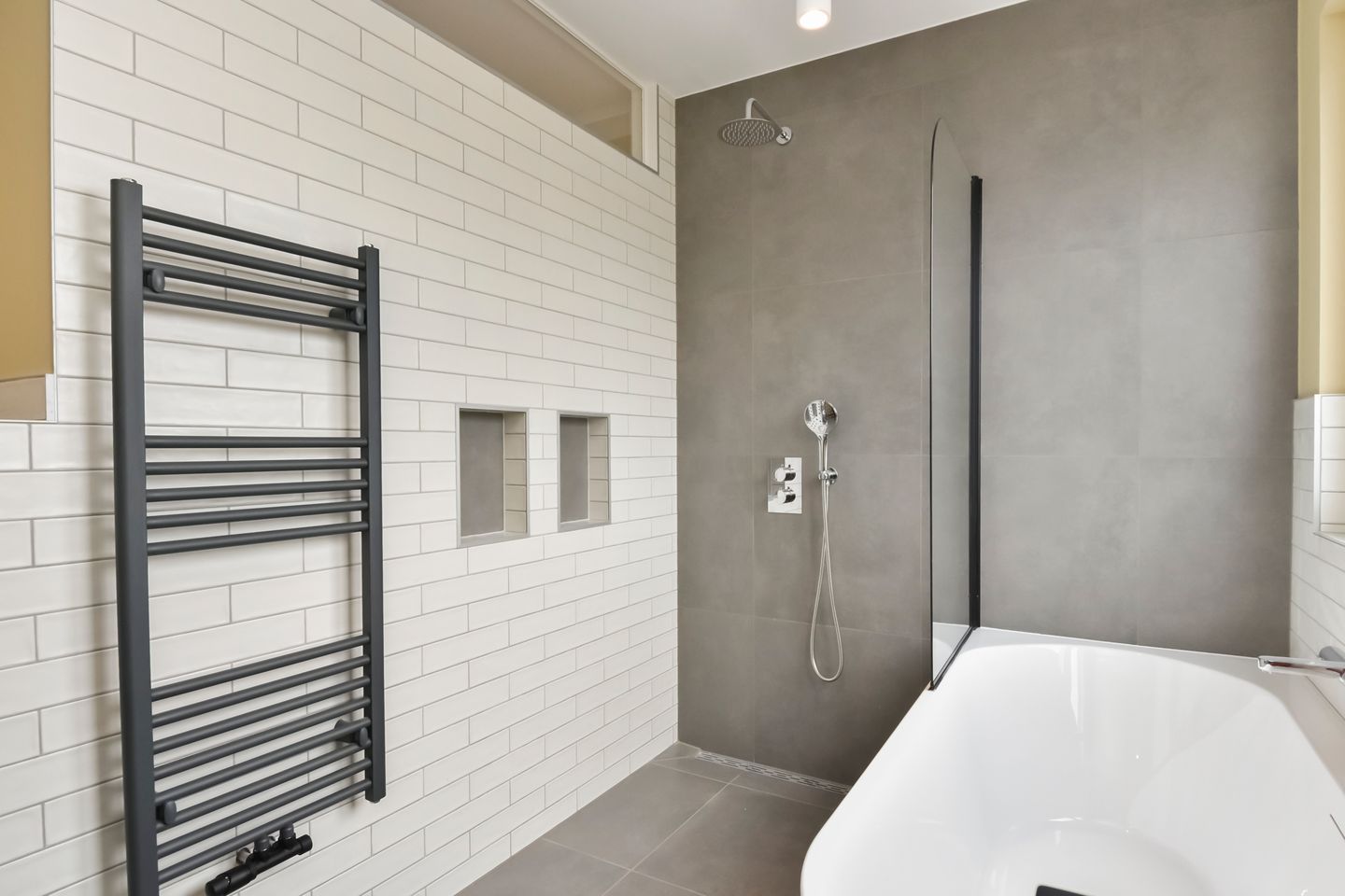 Foto 5 van Beukstraat 27-D