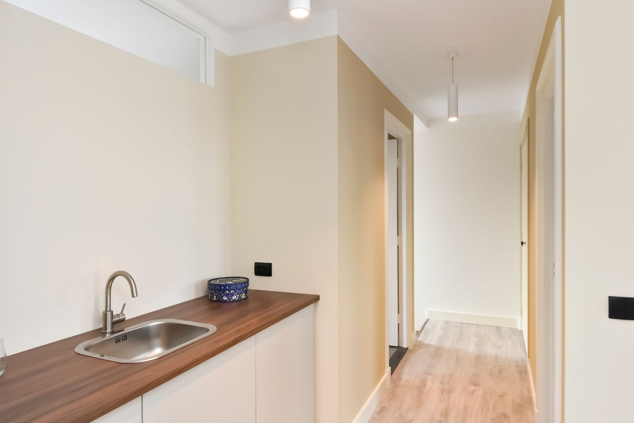 Foto 33 van Beukstraat 27-D