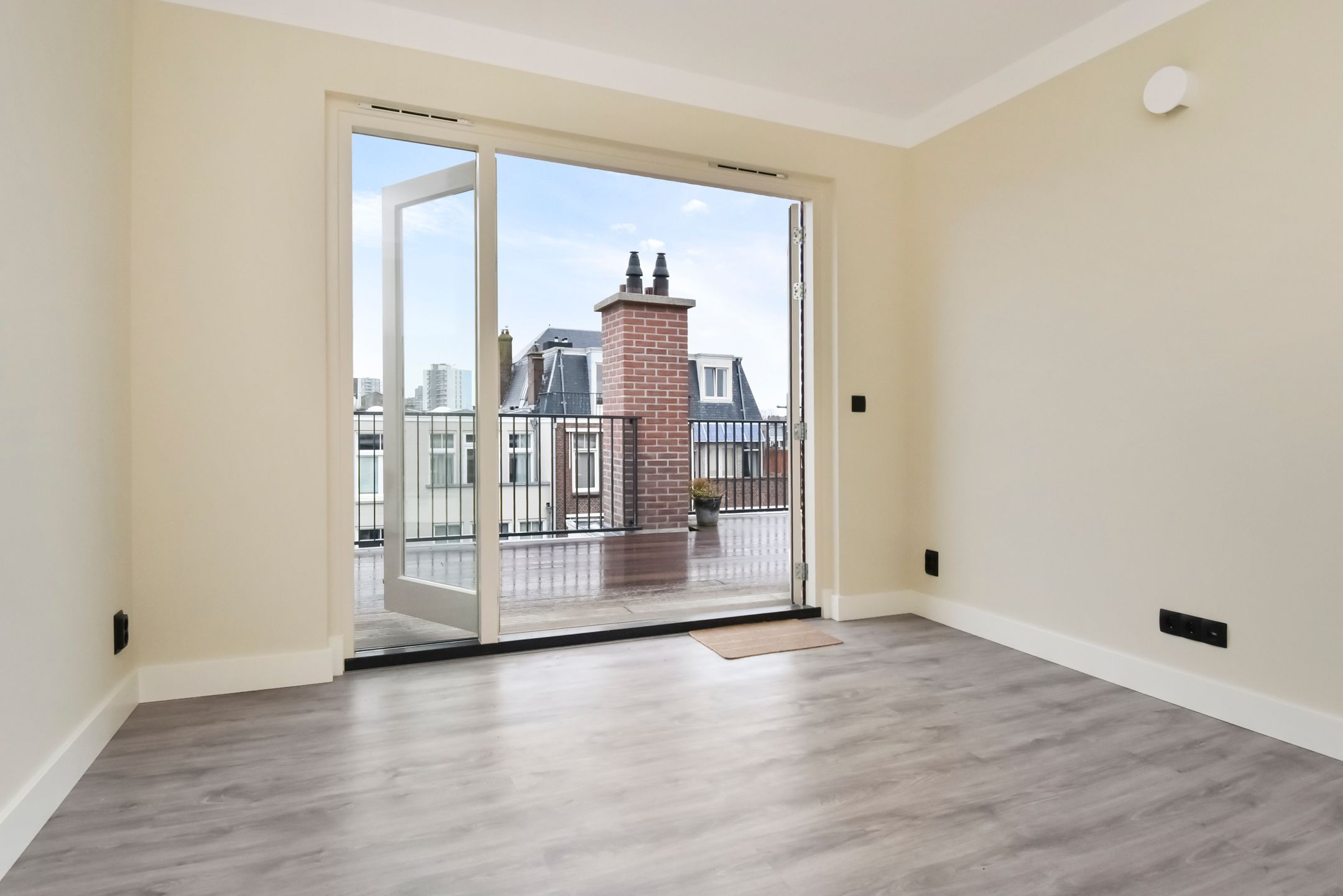 Foto 42 van Beukstraat 27-D