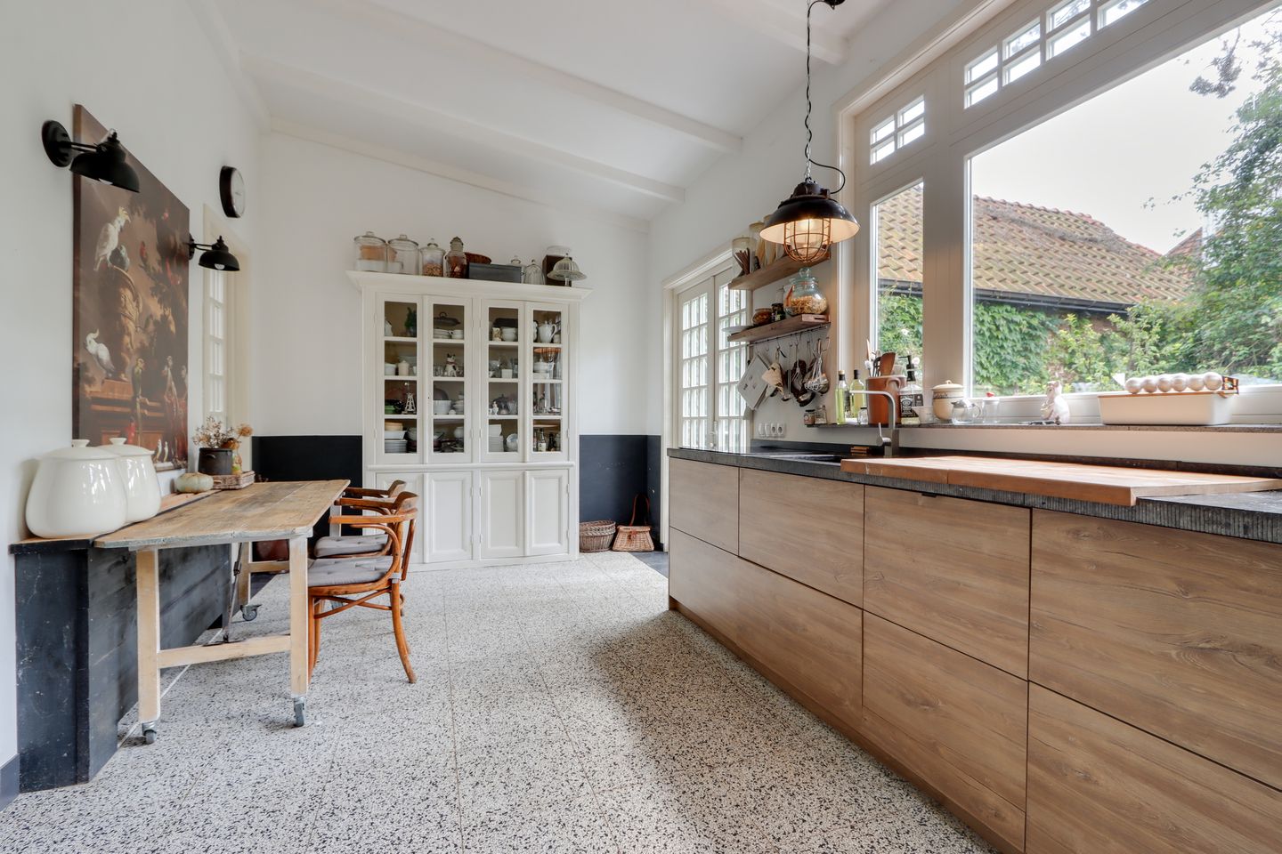 Unique Monumental Villa with Modern Comfort in Beverwijk Vondelkwartier — 14