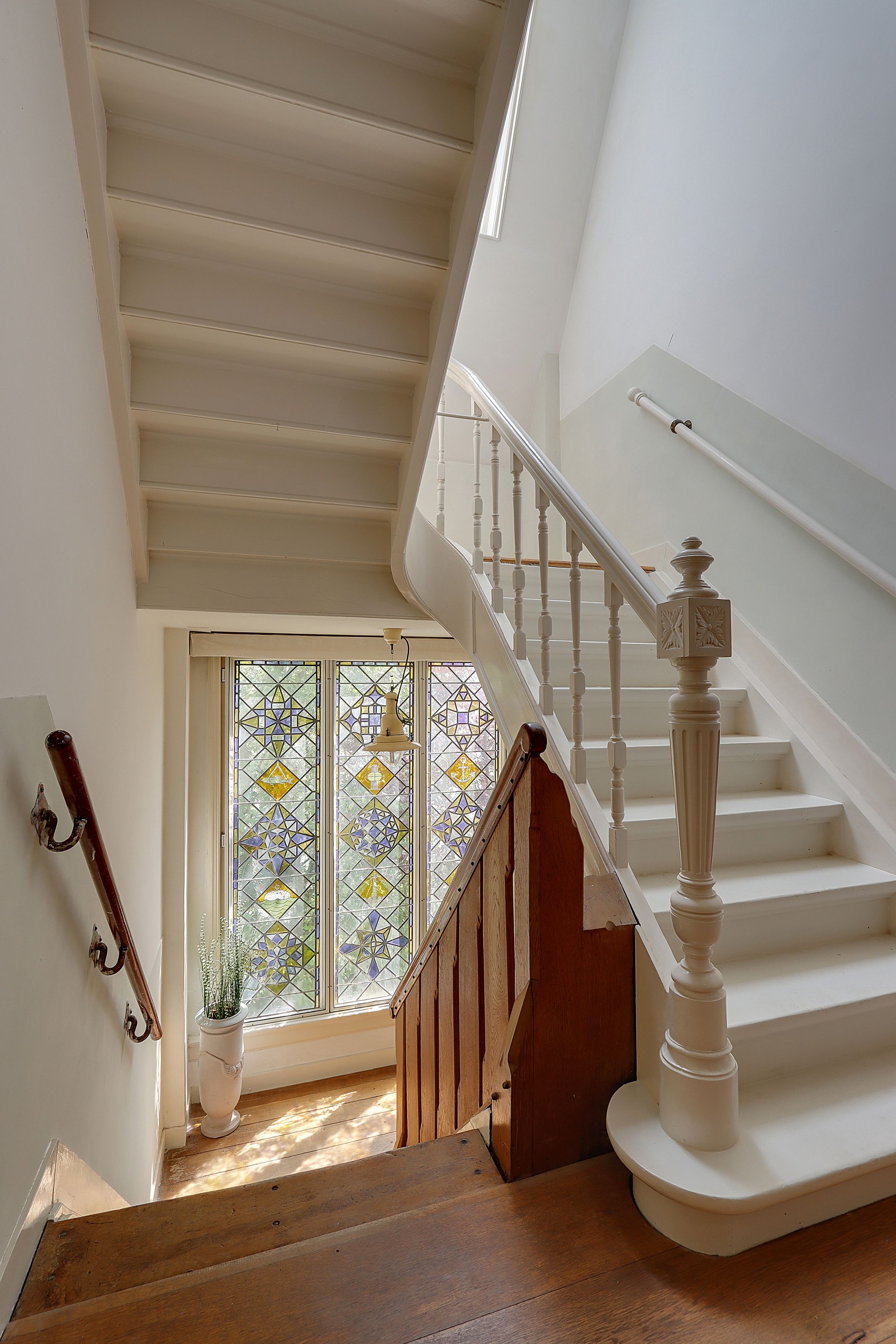 Unique Monumental Villa with Modern Comfort in Beverwijk Vondelkwartier — 21