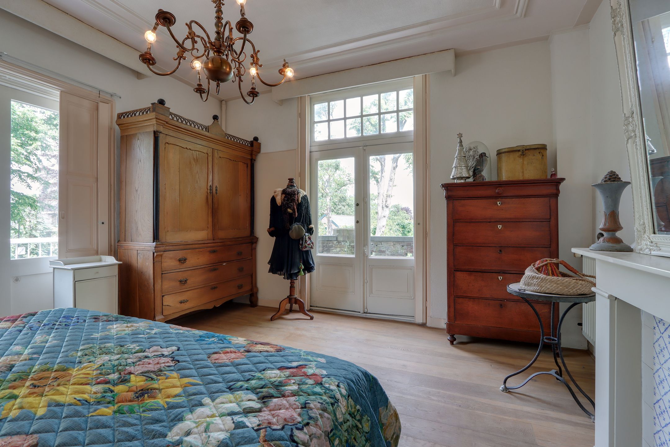 Unique Monumental Villa with Modern Comfort in Beverwijk Vondelkwartier — 24