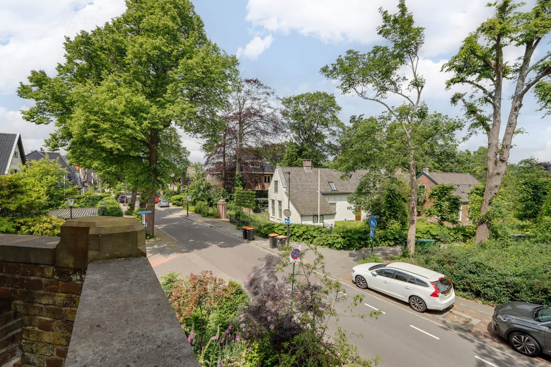 Unique Monumental Villa with Modern Comfort in Beverwijk Vondelkwartier — 26