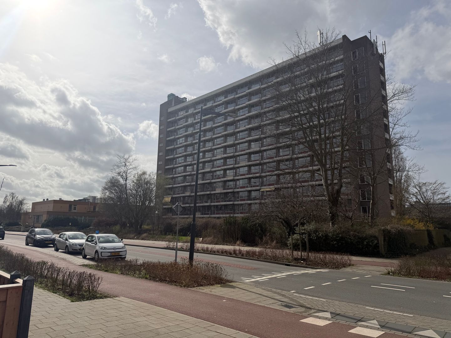 View photo 3 of Floris van Adrichemlaan 15