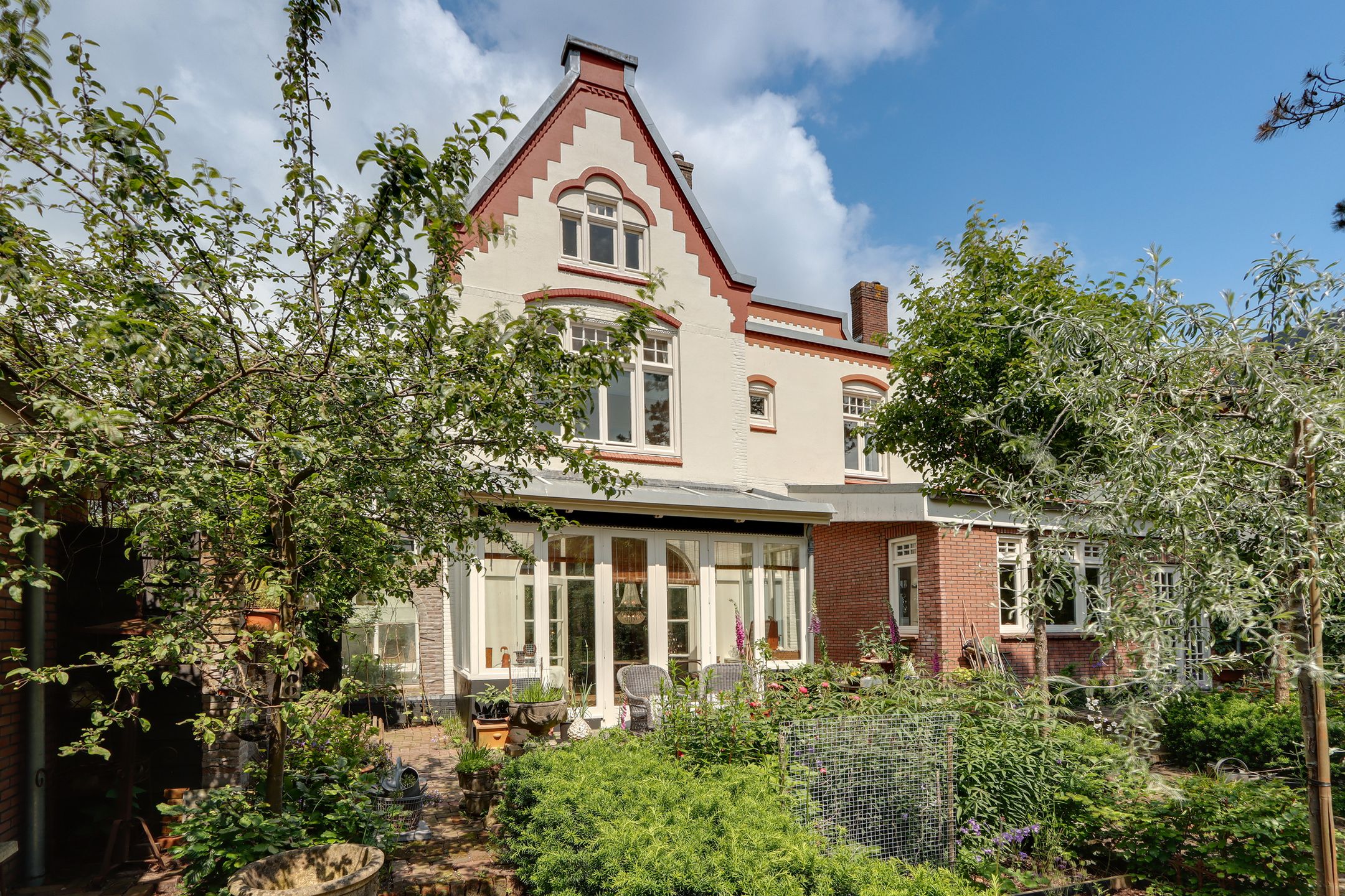 Unique Monumental Villa with Modern Comfort in Beverwijk Vondelkwartier — 51