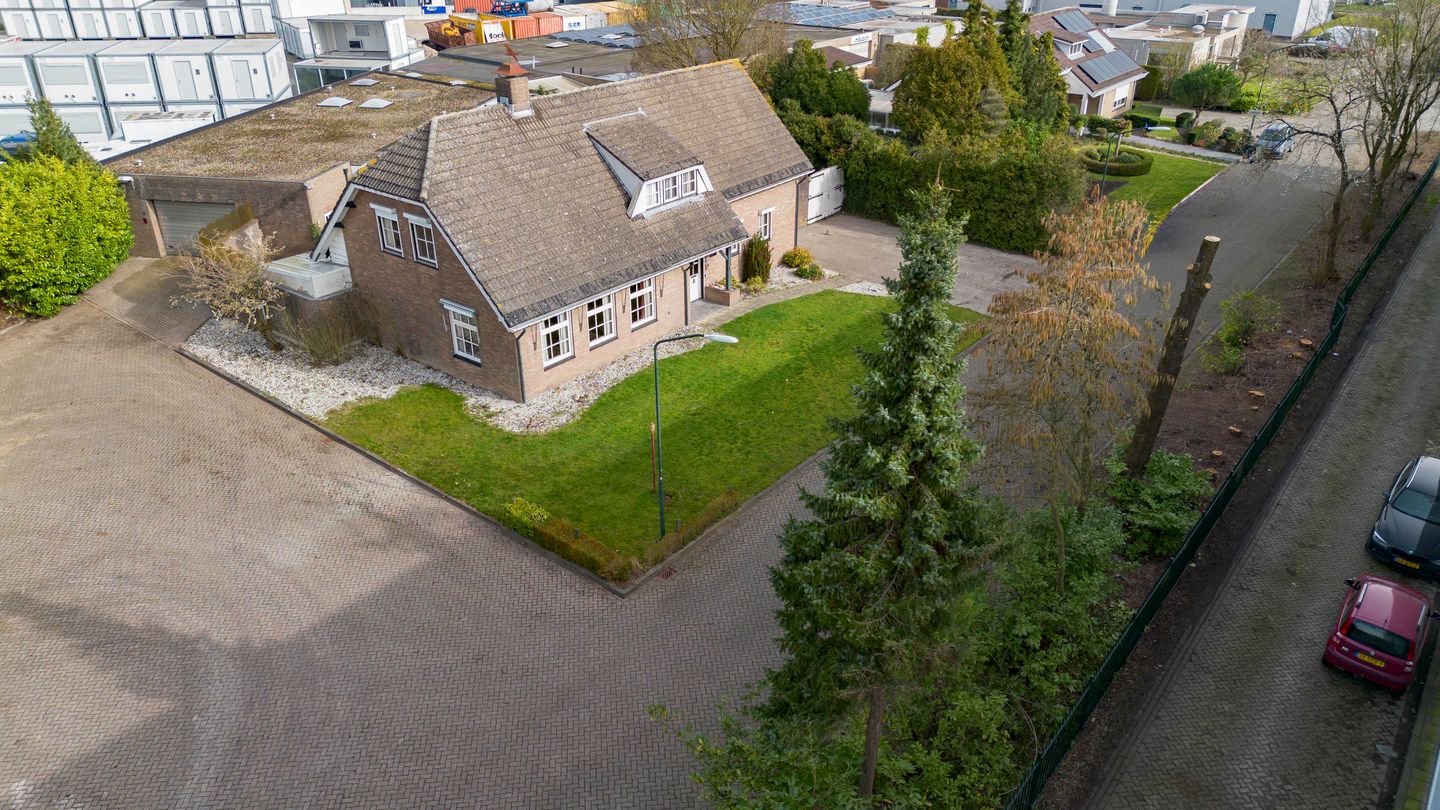 Bekijk foto 1 van Weverstraat 7