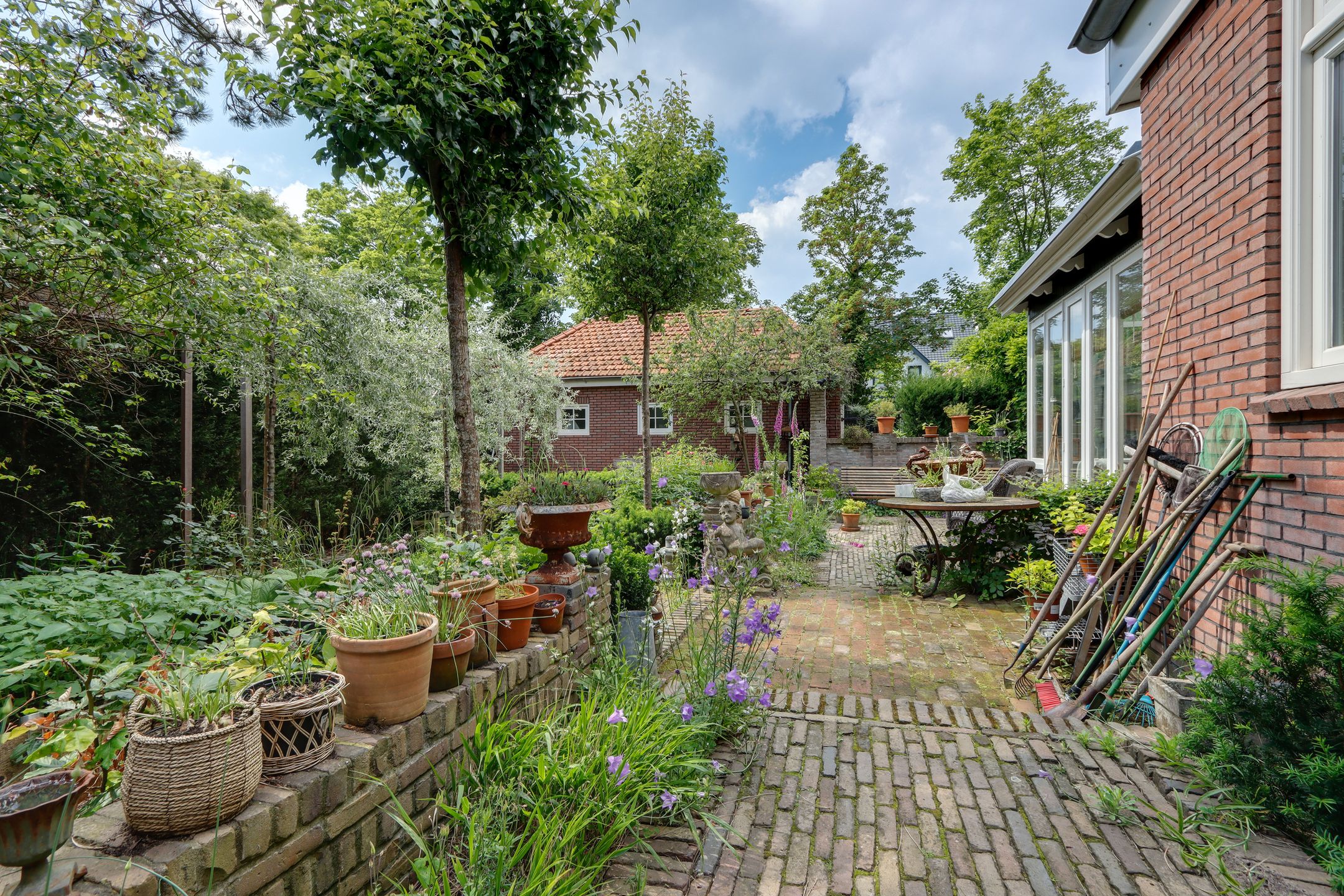 Unique Monumental Villa with Modern Comfort in Beverwijk Vondelkwartier — 48