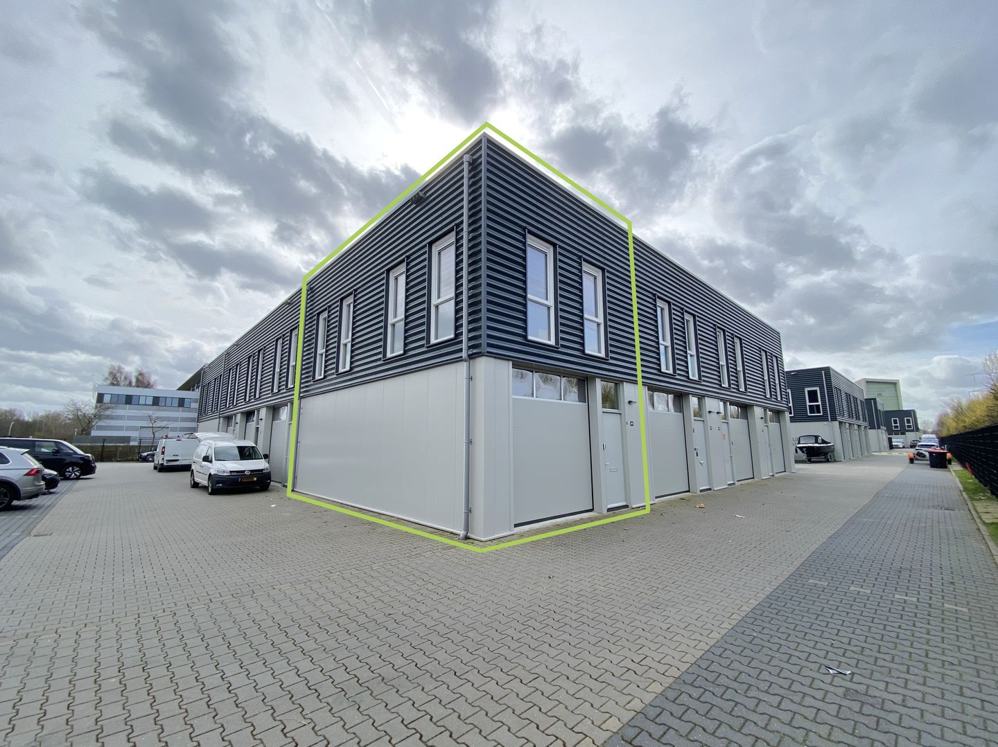 Bekijk foto 1 van Microfoonstraat 84