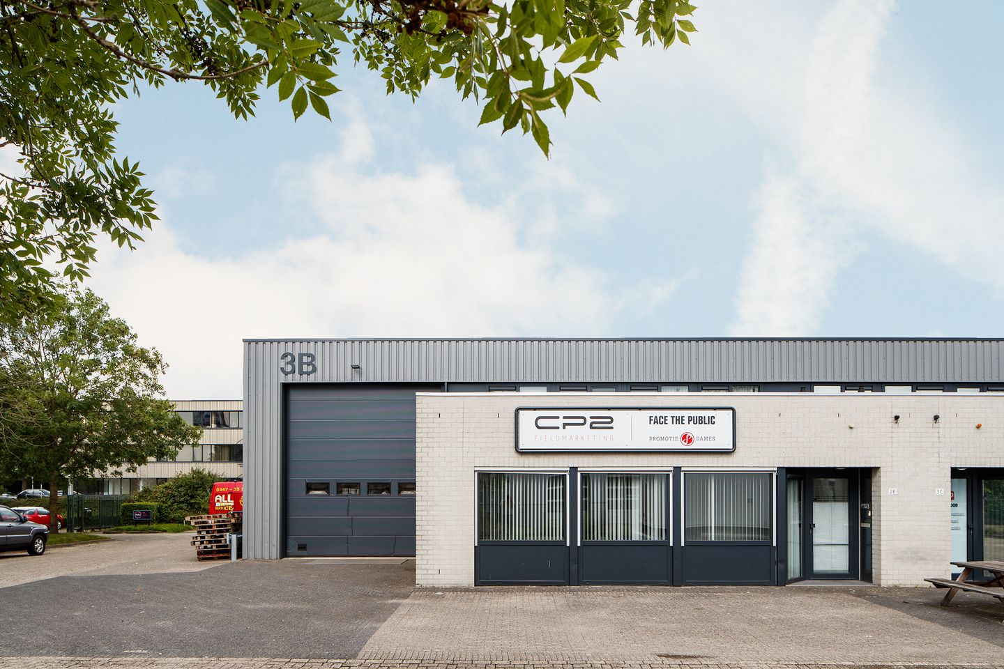 Bekijk foto 1 van Sportlaan 3-b