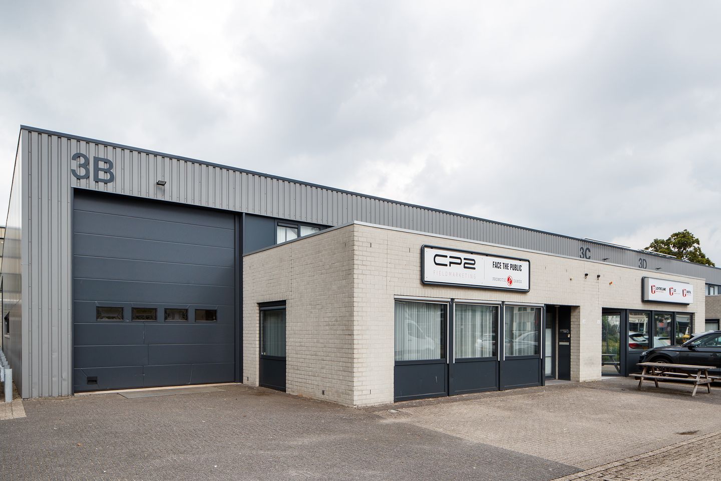 Bekijk foto 2 van Sportlaan 3-b