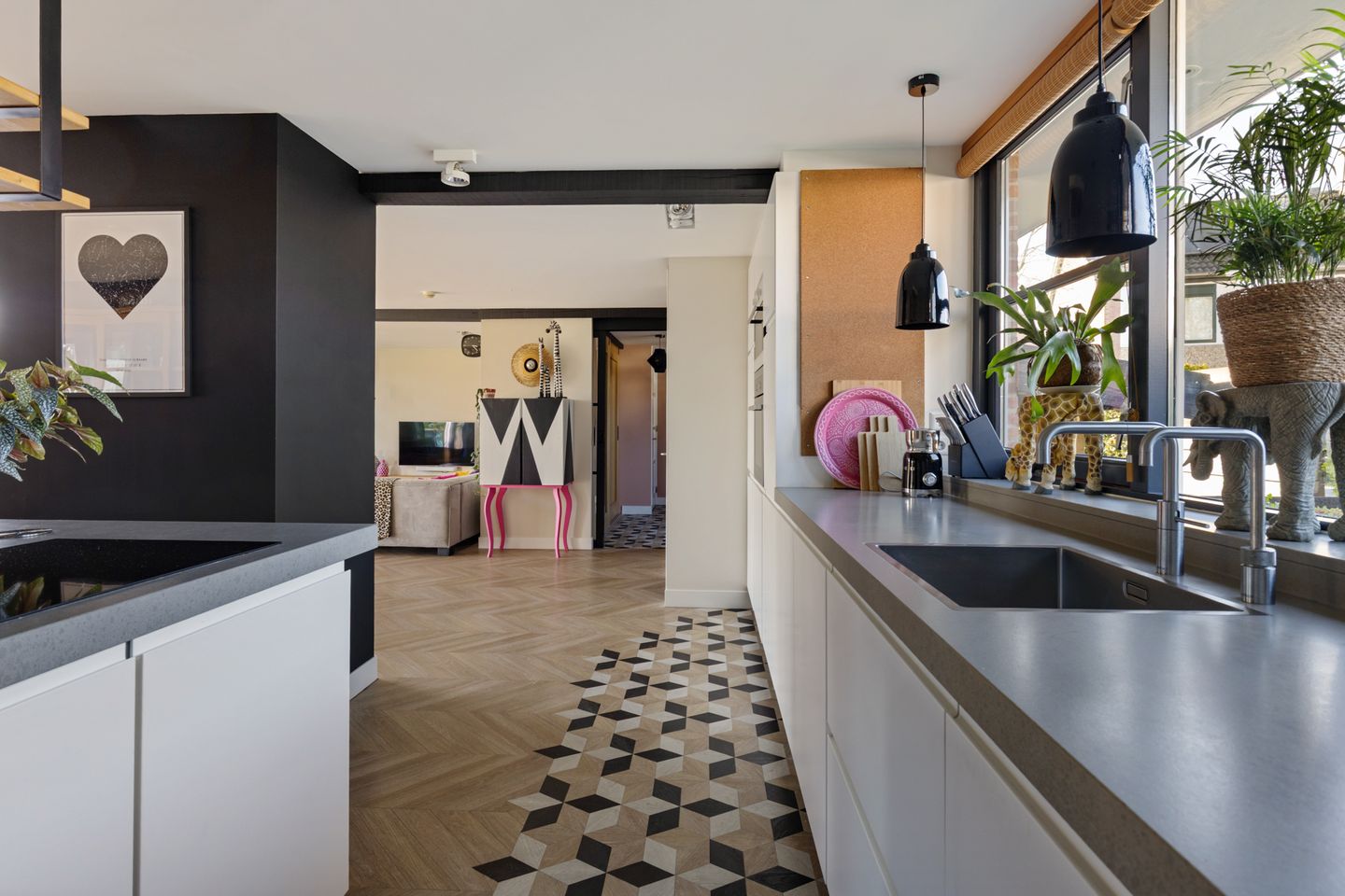 Foto 10 van Pinksterbloemhof 15