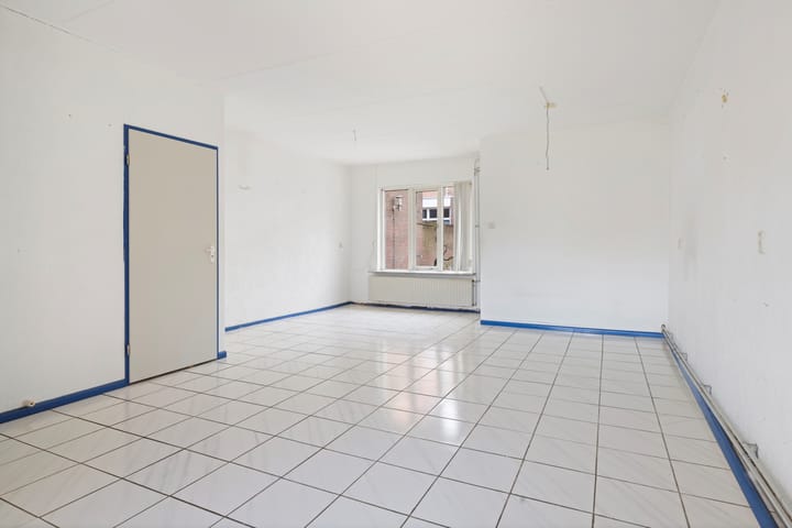 Photo 2 of Torenvalk 73