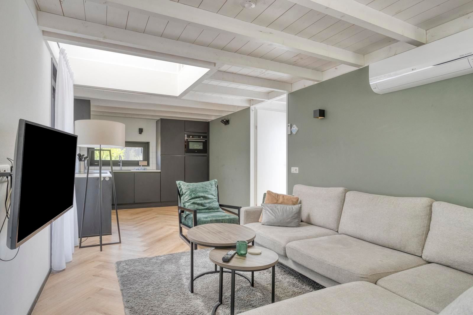 3-bedroom freehold villa in Zwartewaal — photo 3 of 5